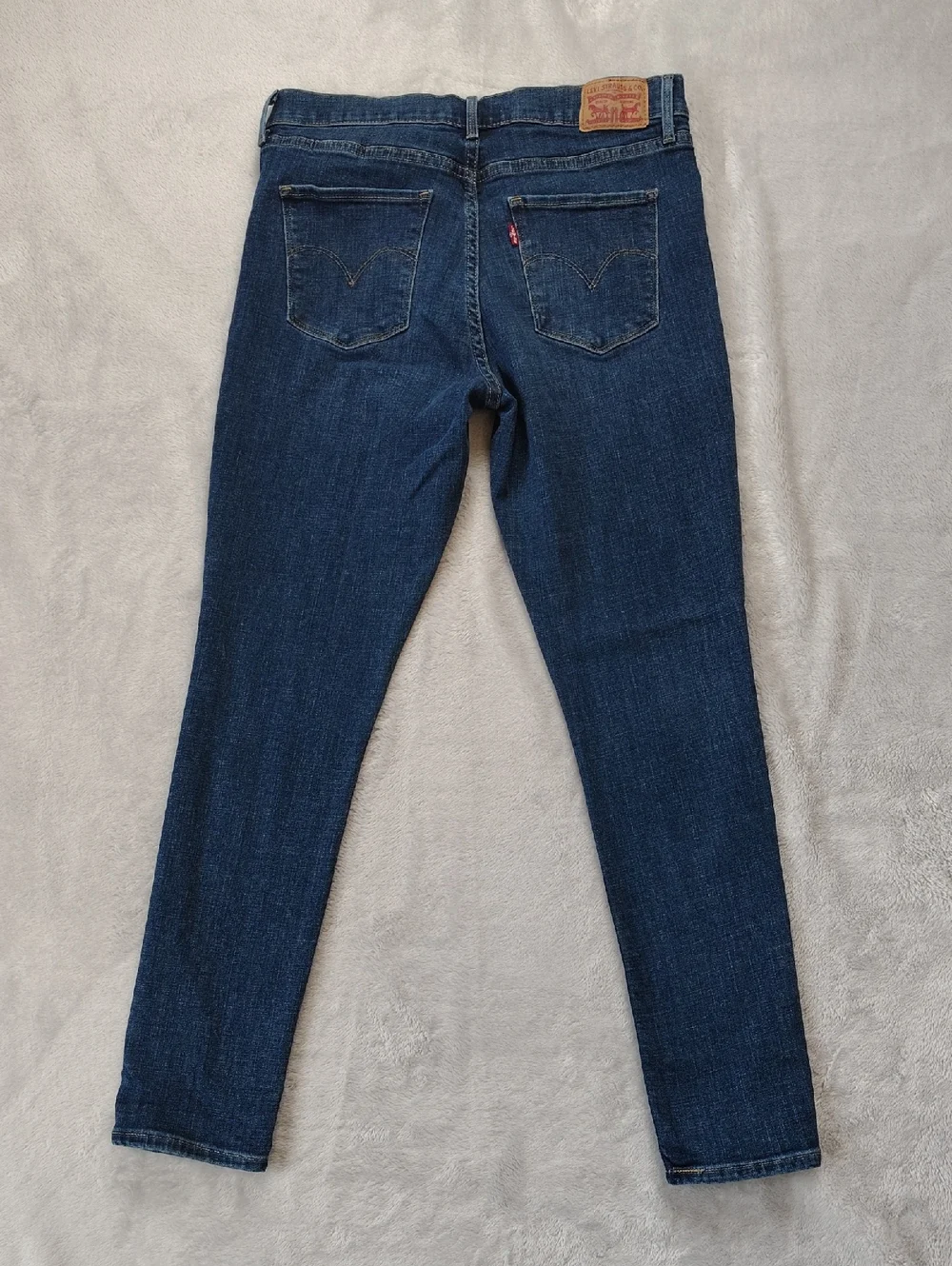Levi's 311 Shaping Skinny Medium Wash Denim Jeans Size 30